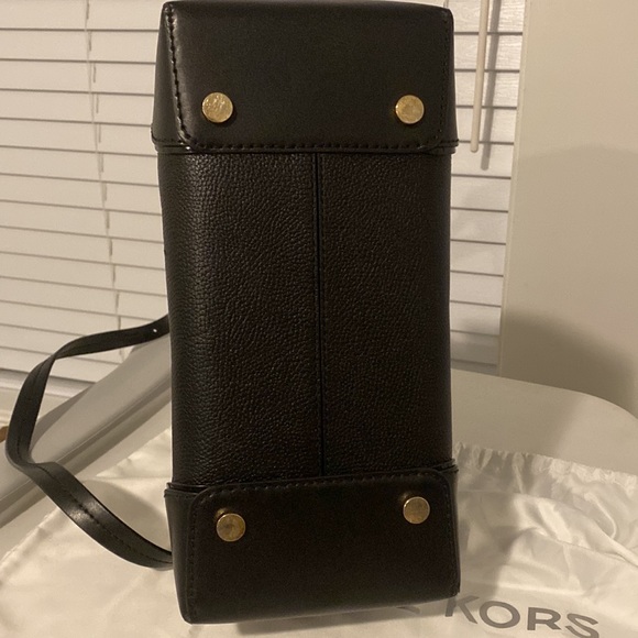 Michael Kors Satchel - Picture 5 of 7